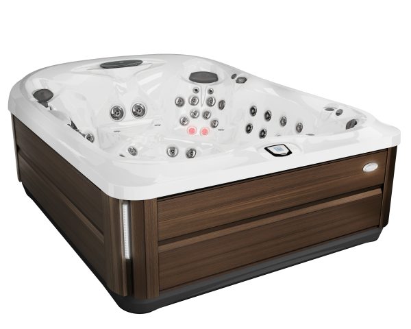 Jacuzzi-Spa_J-495_Porcelain_ModernHardwood_Threequarter_IR-5000x3750-09f90c72-6626-4b70-9d53-5942fb71c118