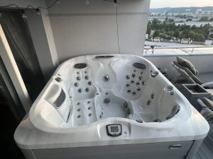 Jacuzzi SPA J435 PLT-BRG uzywane na sprzedaż rynek wtórny luksusowe 5-6 miejscIMG_5703