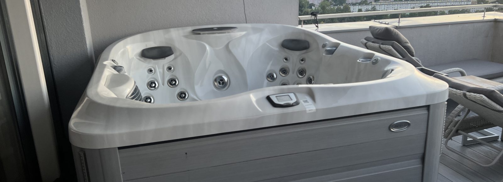 Jacuzzi SPA J435 PLT-BRG uzywane na sprzedaż rynek wtórny luksusowe 5-6 miejscIMG_5703