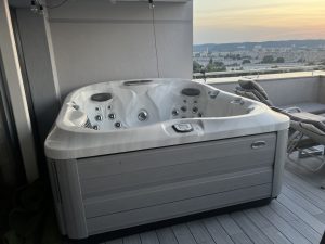 Jacuzzi SPA J435 PLT-BRG uzywane na sprzedaż rynek wtórny luksusowe 5-6 miejscIMG_5703