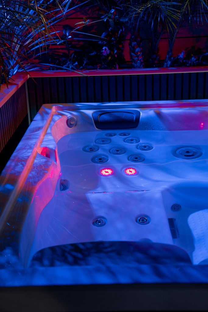 J404L profesjonalny hydromasaż hydroterapia Jacuzzi SPA_HERBEC_1