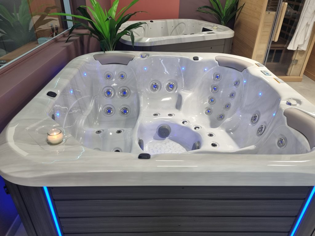 Jacuzzi-S-Collection-S-550