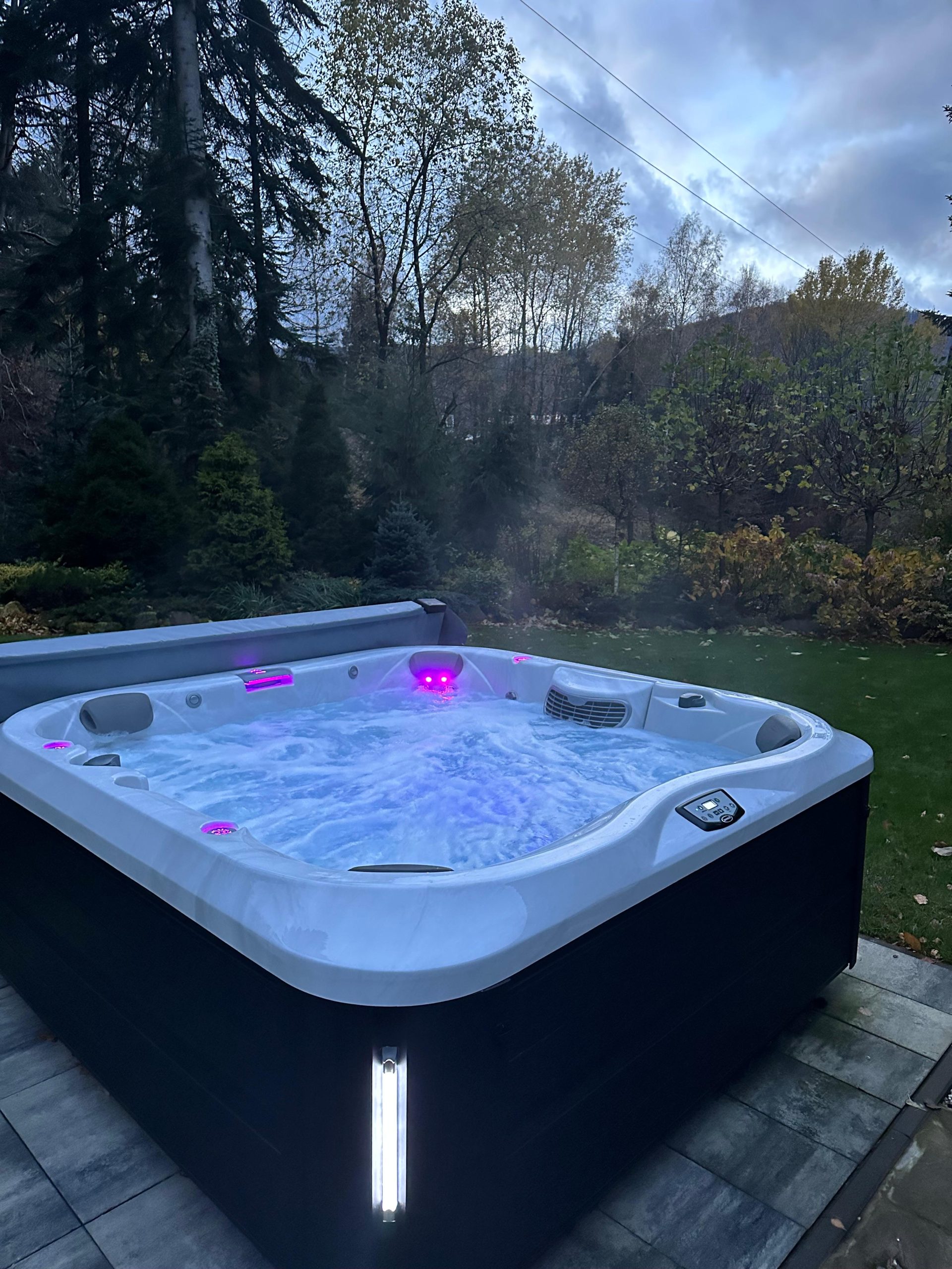 Realizacja HERBEC Jacuzzi J375 Platinum Smoked Ebony Jacuzzi_ 2 Realizacja HERBEC Jacuzzi J375 Platinum Smoked Ebony Jacuzzi_ 2