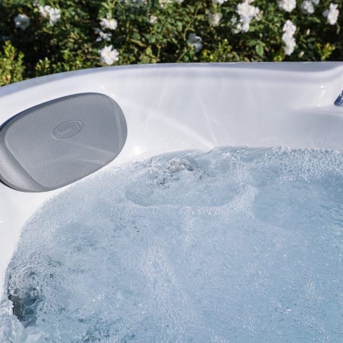 Jacuzzi_z_podświetleniem_i_wodospadem_J3_J-325-Pilllow Jacuzzi_z_podświetleniem_i_wodospadem_J3_J-325-Pilllow